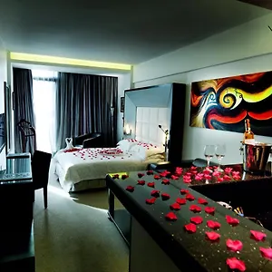 https://wh-hotel-beirut.beiruthotelsdirect.com