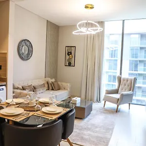 https://stay-breathtaking-luxury-1bhk-near-to-burj-khalifa.dubaihotelsoffers.com